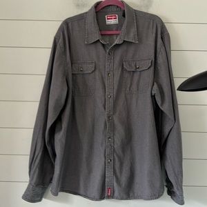 Vintage Wrangler Size 2XL Premium Brand 2 pocket Button Down Workshirt